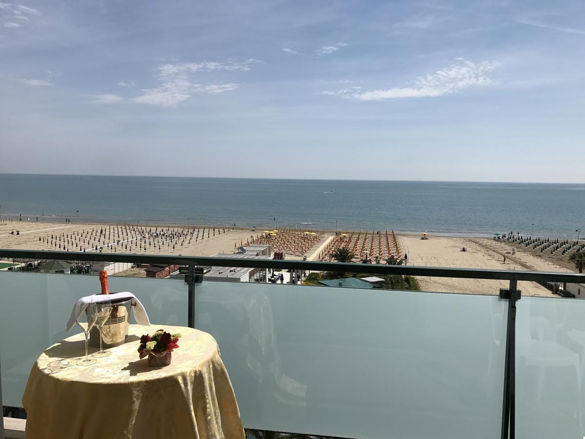 Hotel Atlas Alba Adriatica Exterior photo