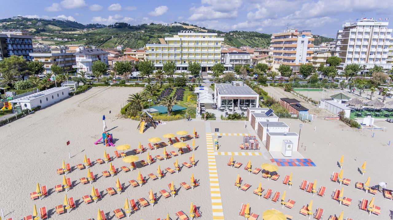 Hotel Atlas Alba Adriatica Exterior photo